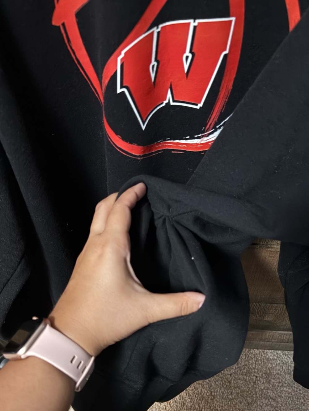Wisconsin Pullover - Picture 3 of 3